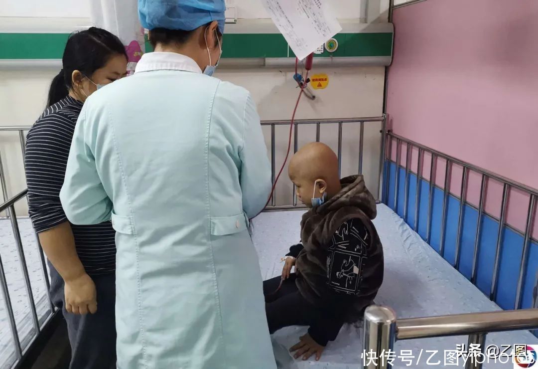 宫外孕|试管婴儿患孤独症后又患重症,母亲艰难守护6年,盼来一声“妈”