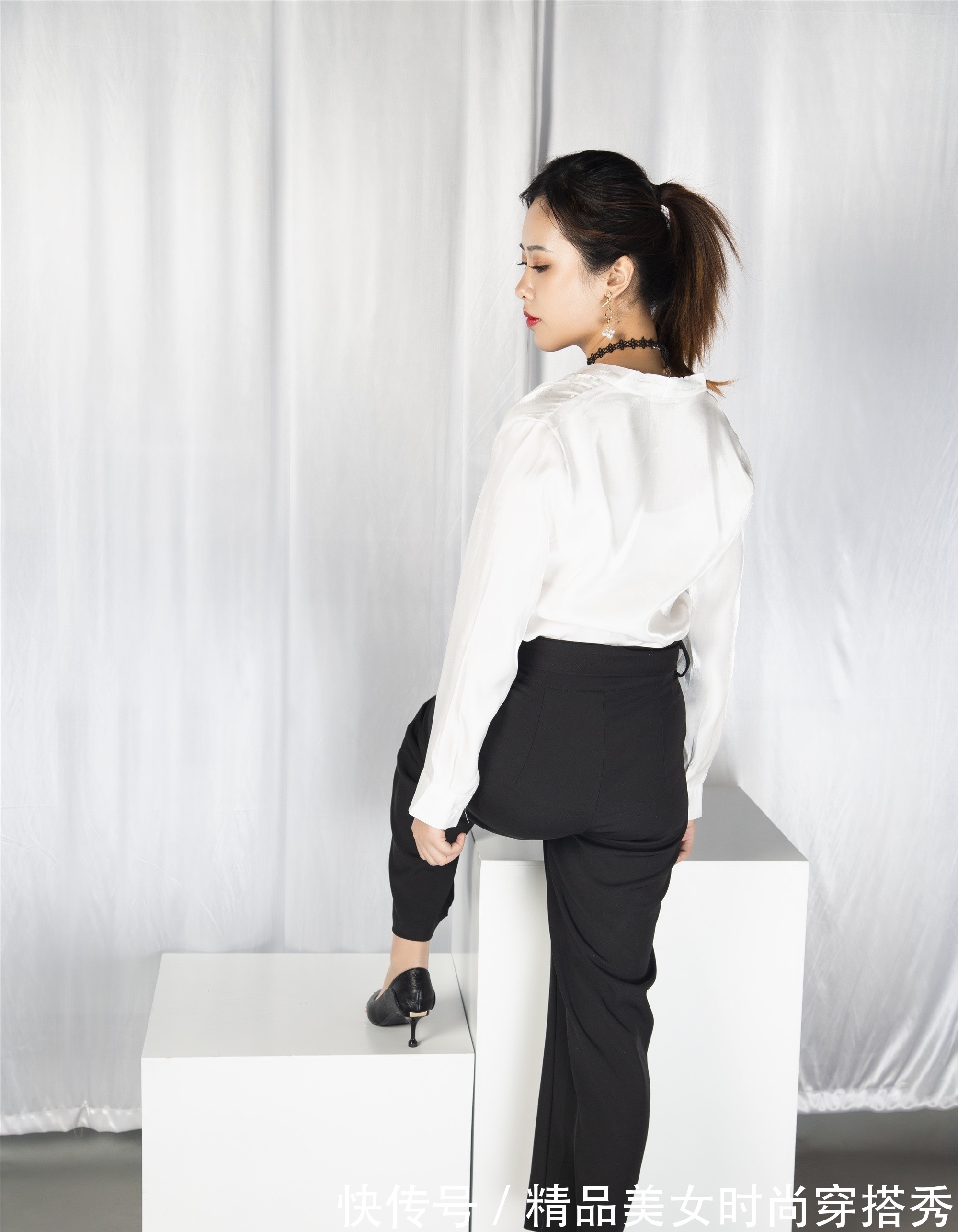 干练|简约中带点个性，让你的职场穿搭与众不同