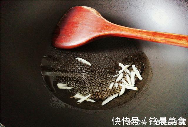 料头|白菜和它一起煮，味道实在太鲜了，营养又暖身，浑身热乎乎不怕冷