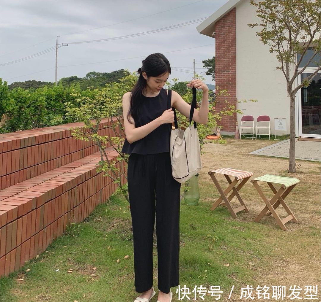 构造|精致优雅的韩系穿搭,简单搭配不失时尚,看着随意却透着高级感