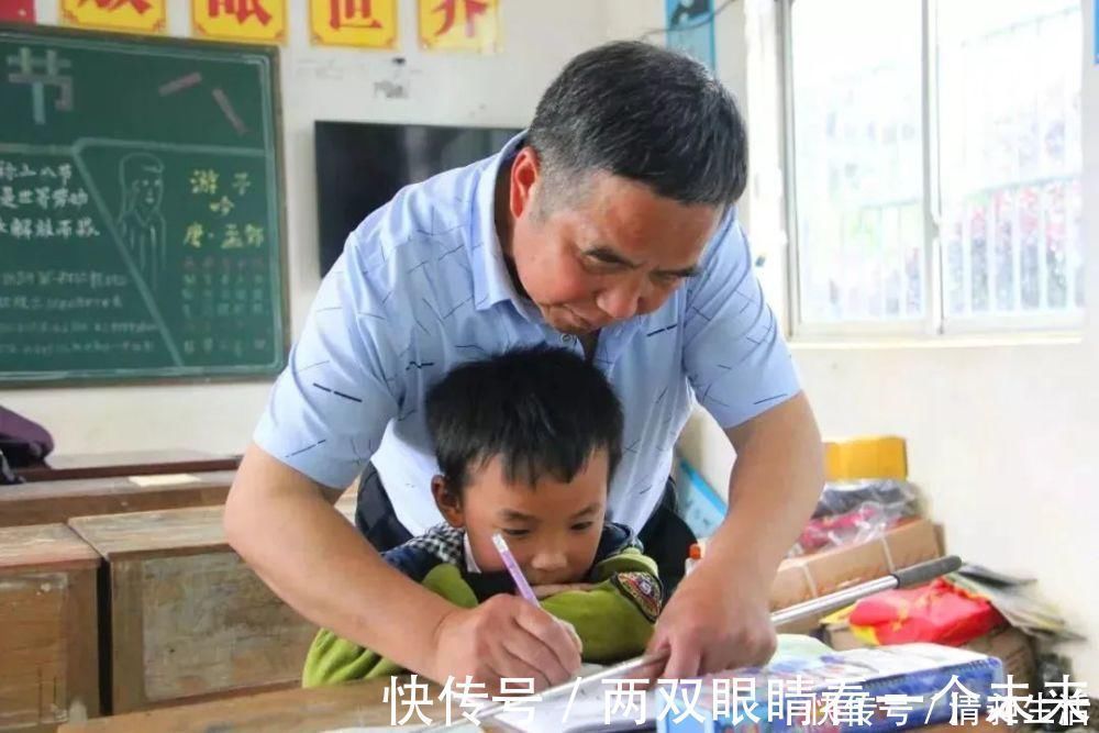 毛笔杆|5岁后爸妈教孩子写字,6种写字技巧让孩子写字不再潦草