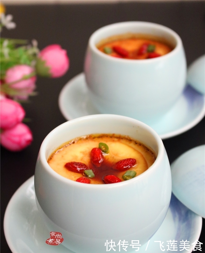 这样蒸鸡蛋羹,细腻嫩滑,滋补肝肾,老少皆宜,口感比布丁还好