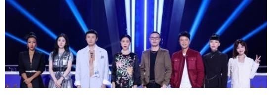善變|《中國(guó)好聲音》最新人氣榜，發(fā)條月亮穩(wěn)居首位，前五冠軍熱門(mén)占三