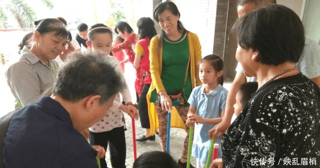 女儿|帮儿子带娃和帮女儿带娃,究竟有何不同过来人坦言自己选错了