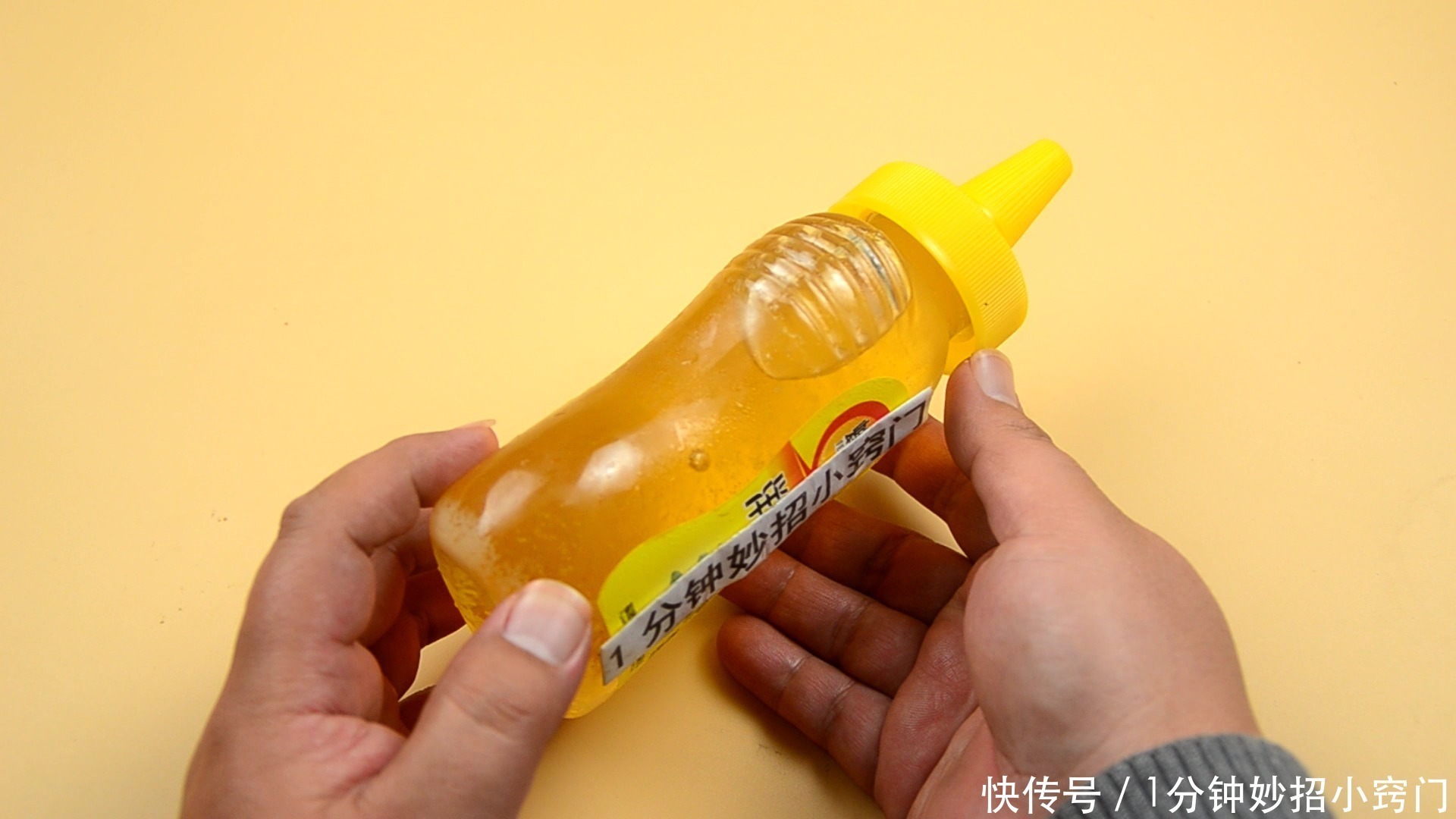 蜂蜜放在冰箱一年还能吃吗养蜂人说漏了嘴，尽早提醒家人不晚