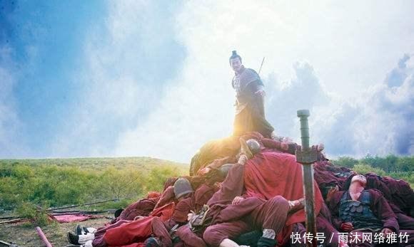 放弃|项羽逃至乌江,船夫说了一席话,令他放弃求生念头,随即拔剑自刎