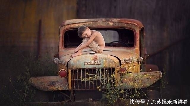 公公婆婆|父母在这5个方面越舍得,孩子越有出息!不是买学区房,不是报兴趣班……