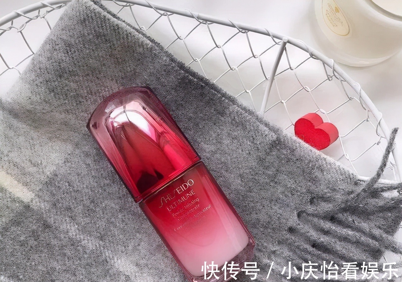 弹润|什么精华液好用?这些精华液,让你保持丰盈弹润的滋润肌肤状态