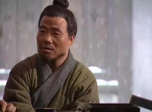 潘妃@《水浒传》中,武大郎的妻子为何叫潘金莲,作者隐含着这样的心思