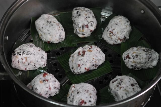 大家都蒸馒头,我却最爱它,不用发酵不揉面,香糯柔软真美味