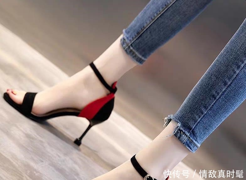 奔三奔四的女人,换上这几双高跟鞋,高雅又时尚!