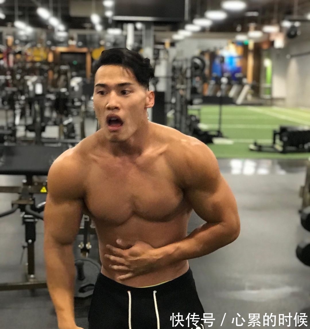 人鱼|筋肉型男的蜕变:性感的人鱼线和刀刻般的腹肌,让他魅力倍增!