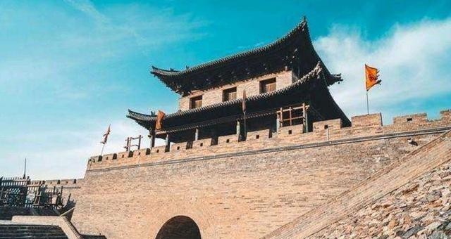 军区|特殊一例!此军区司令员后来授上将,而副司令却是大将!