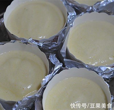 好吃的软萌软萌的古早纸杯蛋糕,是不是很有食欲呀