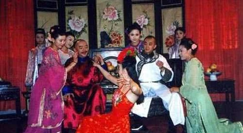 乾隆|和珅被赐死后,嘉庆是如何处置他9位漂亮妻妾的?她们都去哪了