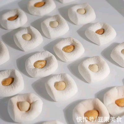 有了这些棉花糖坚果脆，实力下酒