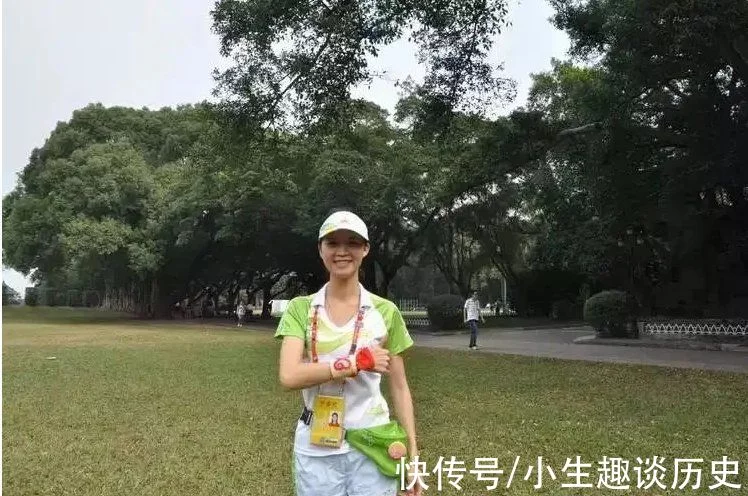 [转载]放弃华为百万年薪的韦慧晓：35岁自荐参军，已成中... 转载,放弃,华为,百万,百万年薪