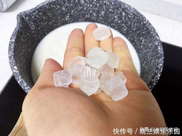 它比牛奶豆浆更营养,早餐喝一杯,孩子脑子聪明又长个!