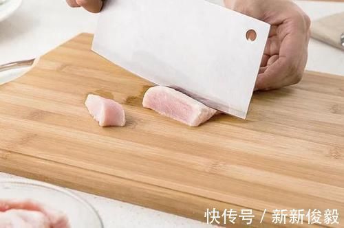 菜板|一岁男童体内查出多条活虫,医生提醒:都是家长这个习惯惹的祸