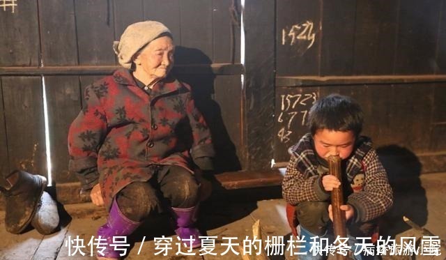 笑料|奶奶带孙子吃酒席，结束后成全村笑料，隔代育儿的这些痛谁知道