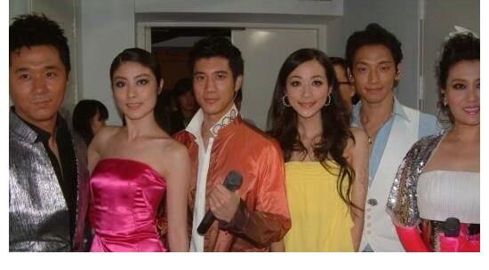 跨界当导演备受争议，她的走红史才霸气