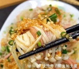 好吃的蒜蓉粉丝金针菇,简单好做,营养又美味!