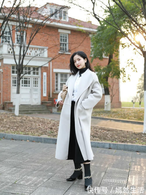 烟管领 今冬不流行系围巾了,大衣+烟管领才是真的时髦!难怪潮人都爱穿