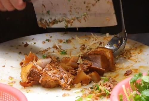 网红店|网红店做肉夹馍,12元一个每人只能买两块儿,食客:真想天天都吃