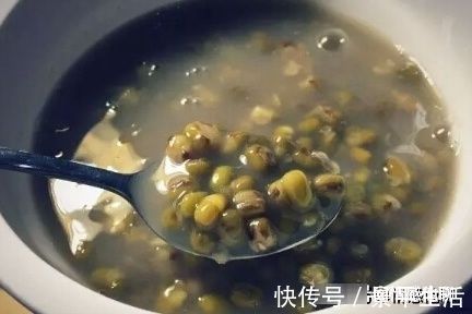 皮肤|怀孕期间,孕妈常吃3种食物,能排出胎毒,孩子出生后皮肤白