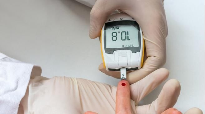 含糖饮料|容易得2型糖尿病的人,一般有8个习惯,早点改善,远离糖尿病