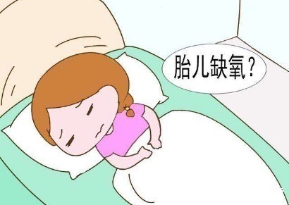 不舒服|怀孕6个月,左侧卧睡时胎儿会在左腹部踢打,是不是他不舒服了?