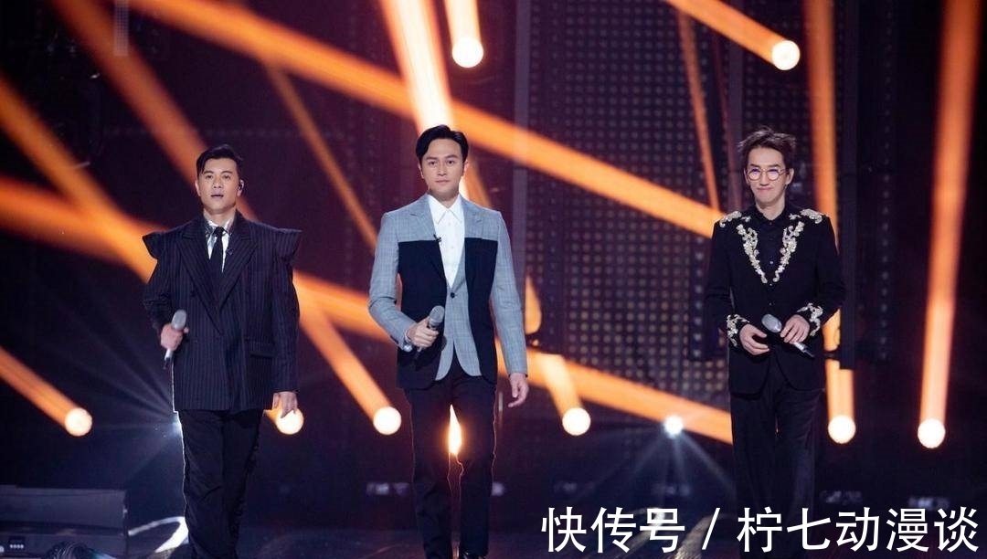 陈小春|被这场“情怀杀”盛宴看哭!33位哥哥与“笨小孩”跨时空合唱