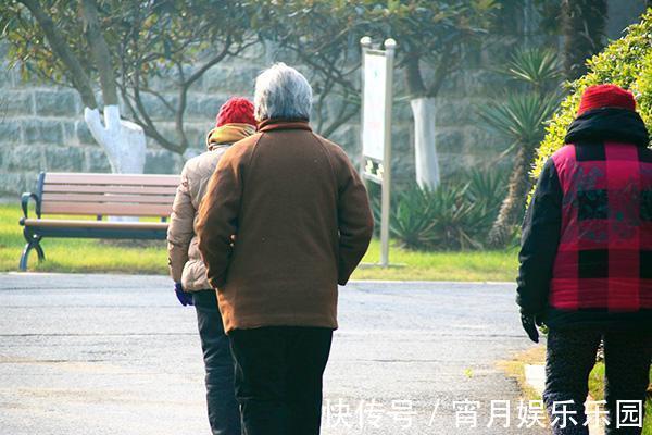 癌症|40岁查出癌症,却能活到106岁,平日爱吃2种食物,养血又补气