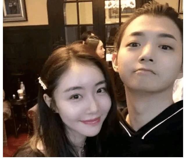 收盘价|霍尊殃及芒果超媒，市值蒸发600亿，新女友被扒与陈露完全相反