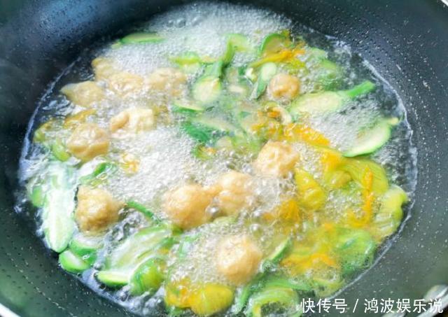 南瓜花|9月,此汤要多喝,花3块钱就能做一锅,美白护目,还能清理肠道