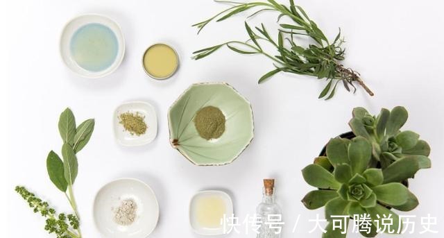 护肤品 谈“成分”色变!护肤品中的防腐剂、酒精、香精,到底有多可怕!