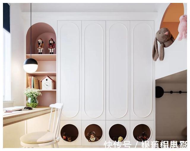 户型|89㎡高颜值美宅，「书墙+地台」的设计很抢眼，轻松住下三代人！