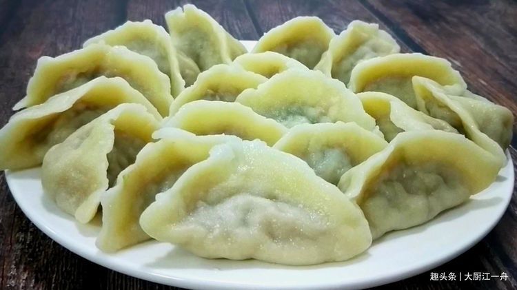 入冬后多吃萝卜，教你4种新吃法，营养解馋，端上桌全家抢着吃