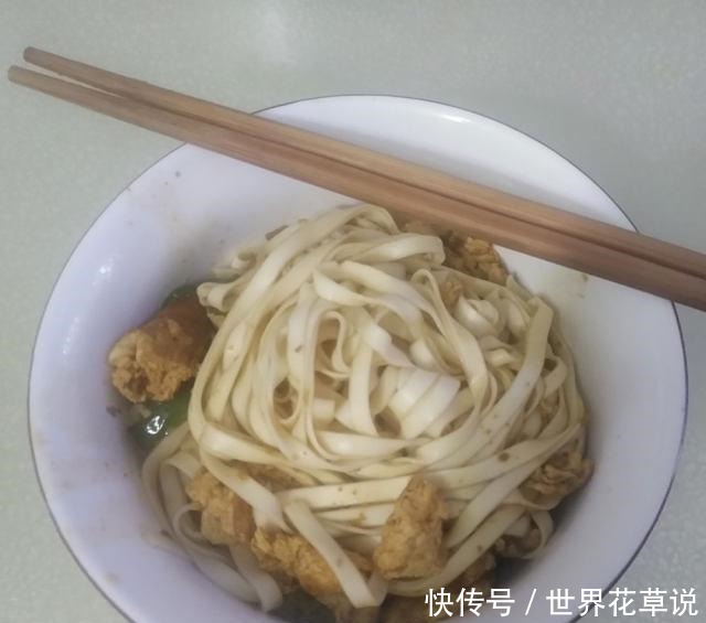 鸡蛋酱打卤面,美味好吃