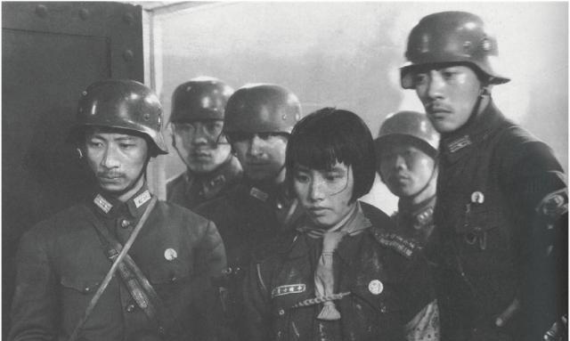 谢晋元|她在淞沪战场一举成名，却毁在了一个明星的身上