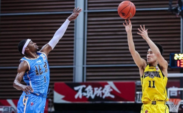 北京首钢|雅尼斯拒绝3连败!北京首钢挑战吉林,林书豪或被弃用,央视直播