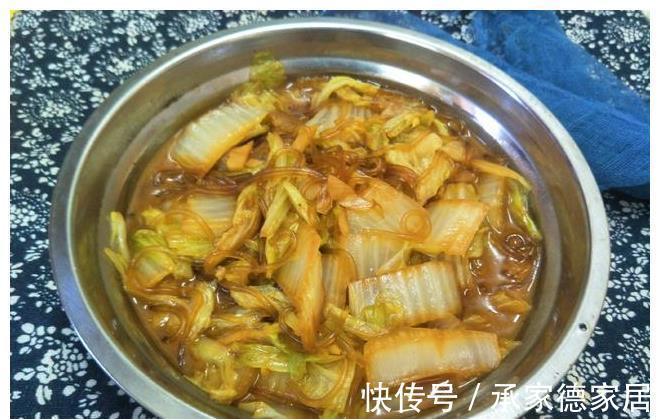 口感|白菜炖粉条时，“放2味”口感好，白菜软烂嫩香，粉条爽滑又好吃