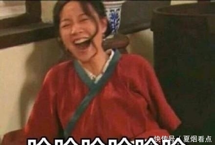 化完妆对着镜子的你是一种什么感觉?