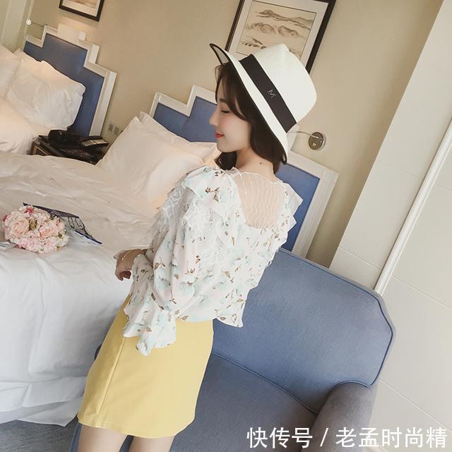 女人味 女人到了30-45这个年龄段,适合穿洋气花边衫,显甜美女人味