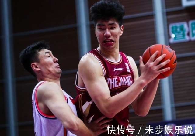 广东|未来可期!2米21高塔一战成名,他比吴前更耀眼,中国男篮迎希望