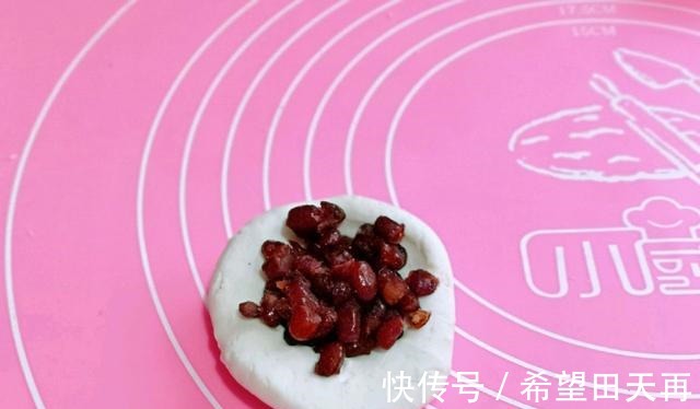 自己在家也能做油炸糕,干净卫生无添加,大人孩子都爱吃!