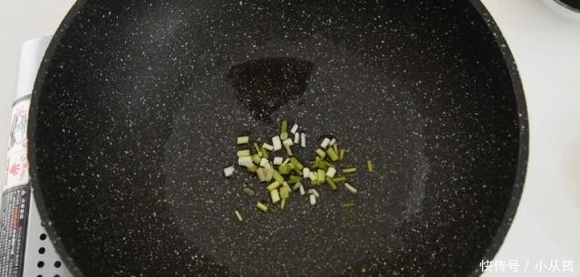 蚝油|“蚝油”是一开始就放,还是最后放?大厨:放对了鲜10倍!