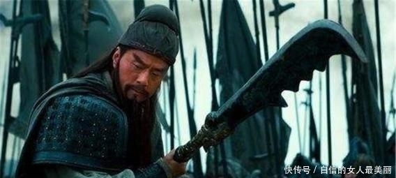 逃脱|关羽拼死都没有突破重围,为何一个小将能够逃脱,后成蜀国顶梁柱
