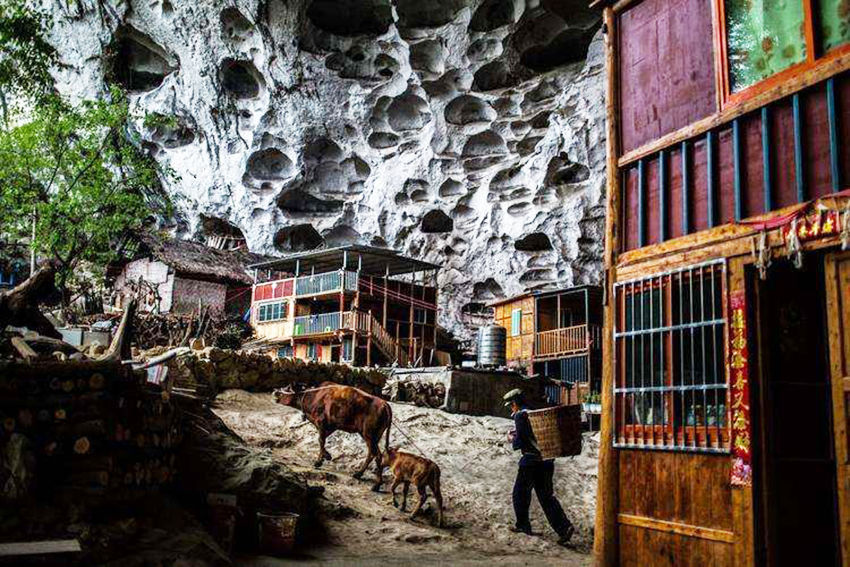 与世隔绝|中国最后的穴居部落，与世隔绝300年73人共居一洞，如同世外桃源