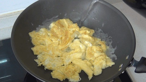 一把面条,一盘大虾,做家常海鲜面,简单好吃